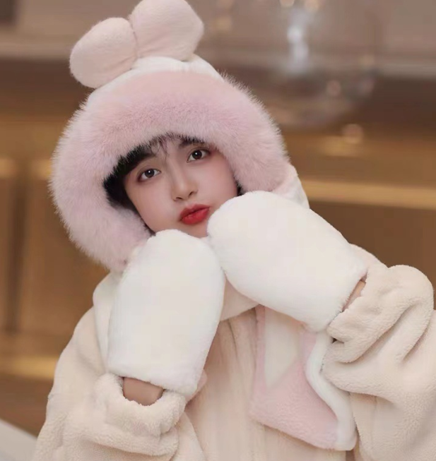 Integrated Plush Insulation Winter Hat and Scarf Set