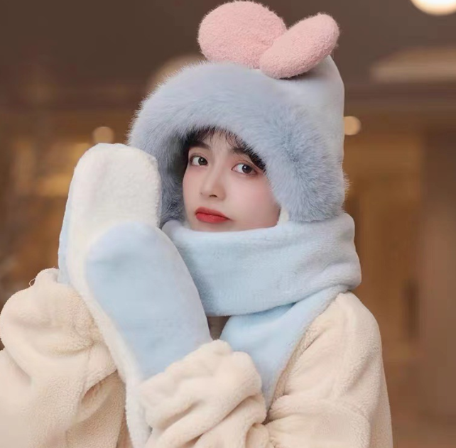 Integrated Plush Insulation Winter Hat and Scarf Set